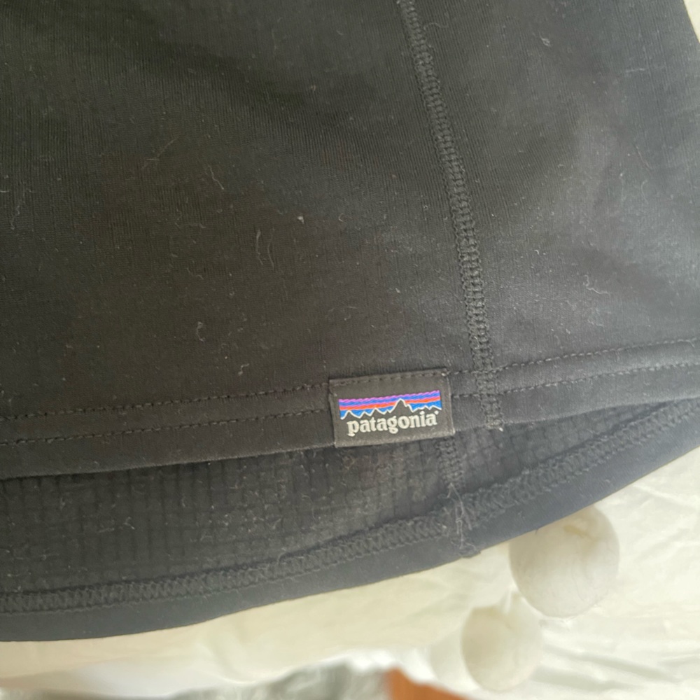 Patagonia pull over - Picture 4 of 4